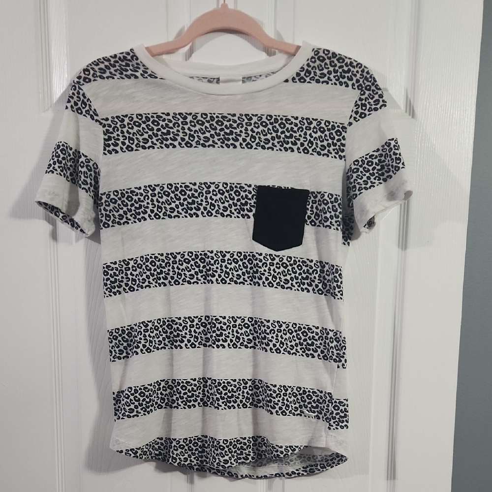 PINK Victoria's Secret Black & White Leopard Pocket Tee